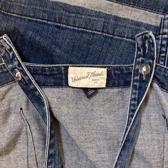 Universal Threads Denim Dress - Picture 7 of 7